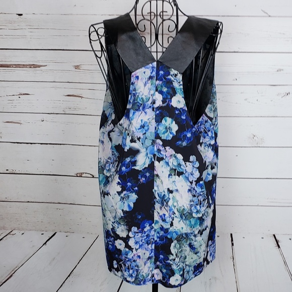 Robbi & Nikki Floral Tank Top w/Faux Leather Strap - Picture 7 of 8